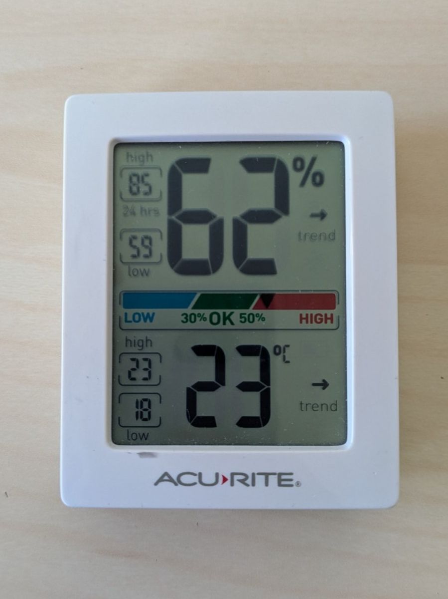 Sonstiges für Haushalt & Wohnen: AcuRite Pro Digitales Thermometer und Hygrometer 01083M – Gebraucht aus Zürich von ms993