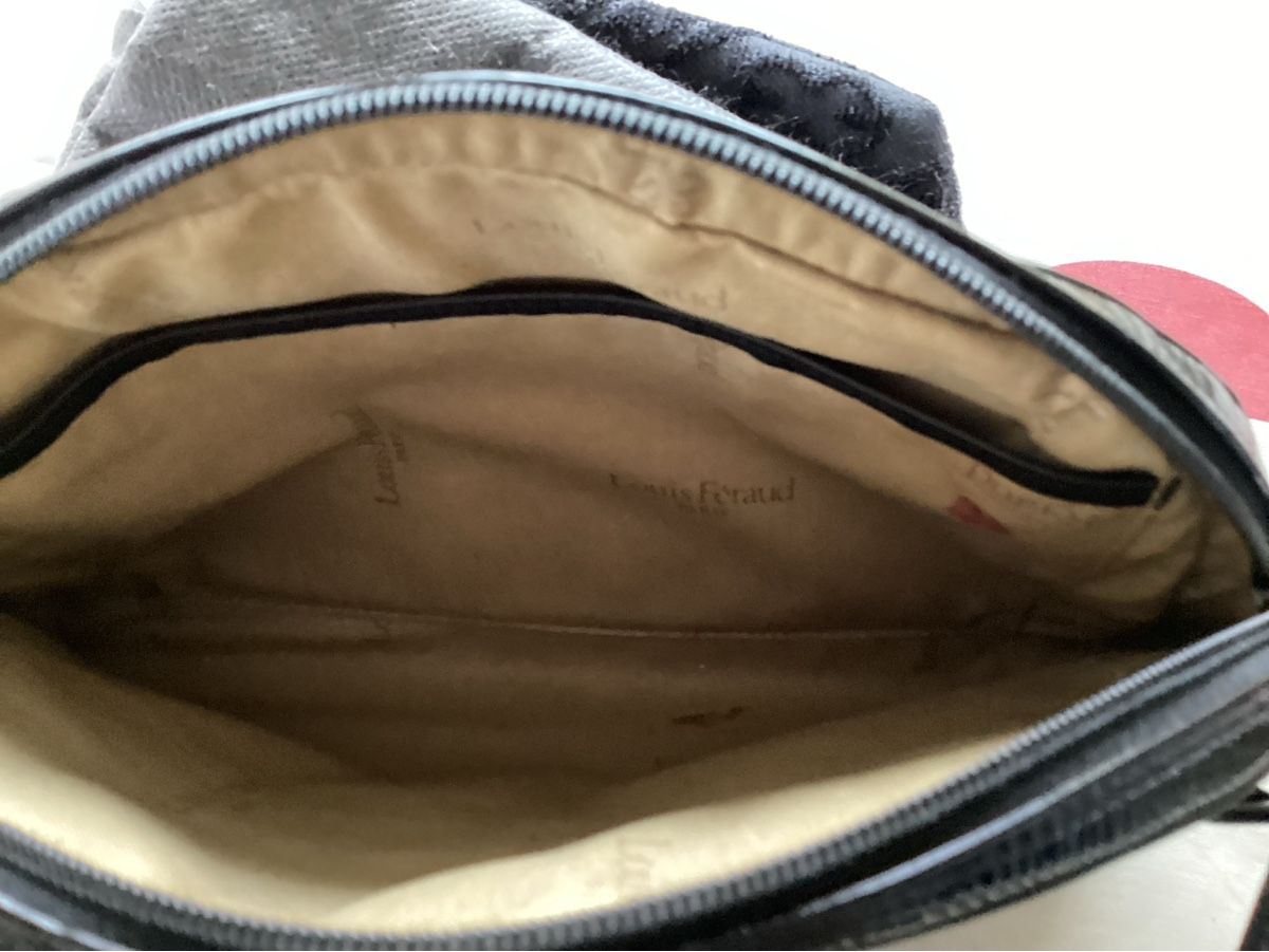 Taschen für Damen: Louis Féraud, Damenumhängetasche – Gebraucht aus Salenstein von Esprit57 4