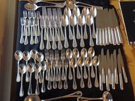 ° 70 X COUVERTS DIVERS CHRISTOFLE MALMAISON COMME NEUF