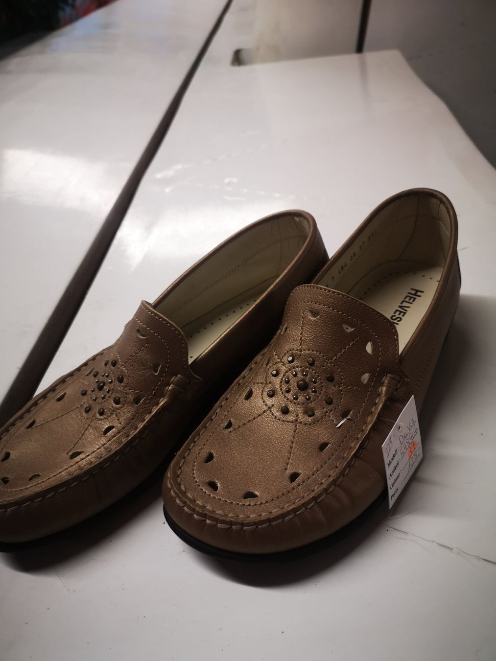 Helvesko Chaussures femmes: Helvesko – Neuf avec emballage d'origine à Möhlin par Highwaytom