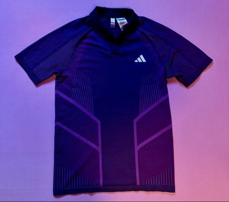 Polo Adidas Violet – Taille M – État Comme Neuf