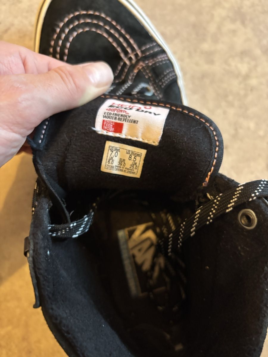 Scarpe da donna: Vans (Winter) – Usato da Winterthur venduto da Mia.27 4