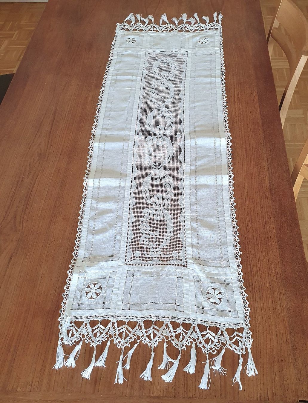 Altra biancheria da tavola: Ancien napperon rectangulaire, 130 x 40 cm – Usato da Lausanne venduto da venise001 4