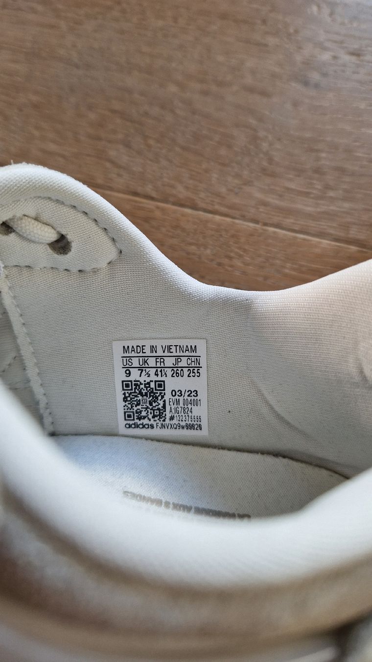 Adidas Scarpe da uomo: Adidas Ozweego 41,5 – Usato da Wettingen venduto da Diphtong 4