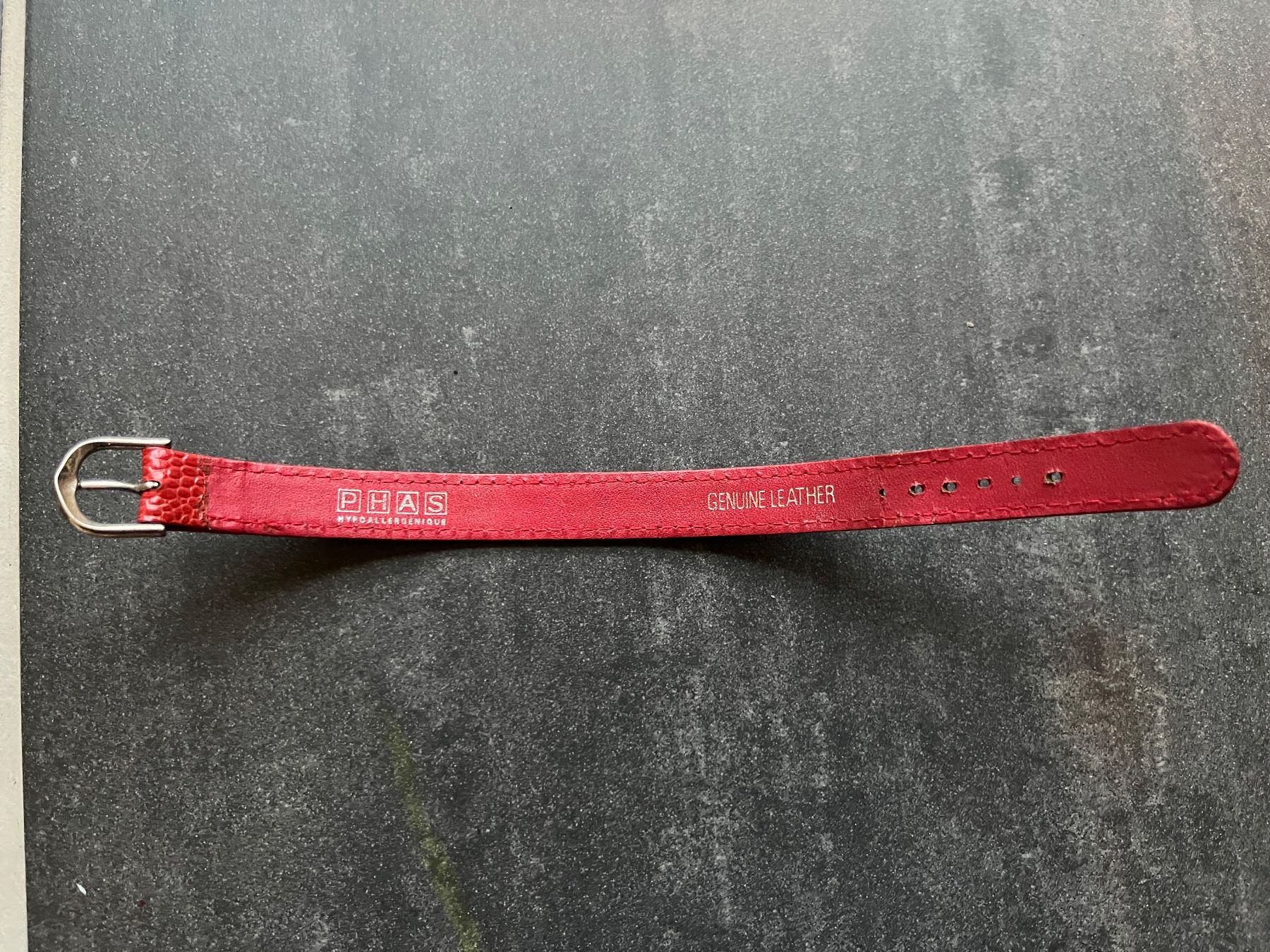 Bracciali & Braccialetti: Rotes Lederarmband, nie getragen – Nuovo (secondo la descrizione) da Aarau venduto da Swifty03 1