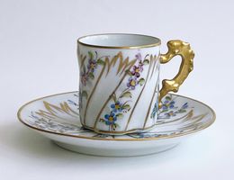 LIMOGES*GIRAUD*HANDARBEIT*Mokkatasse und Untertasse*****
