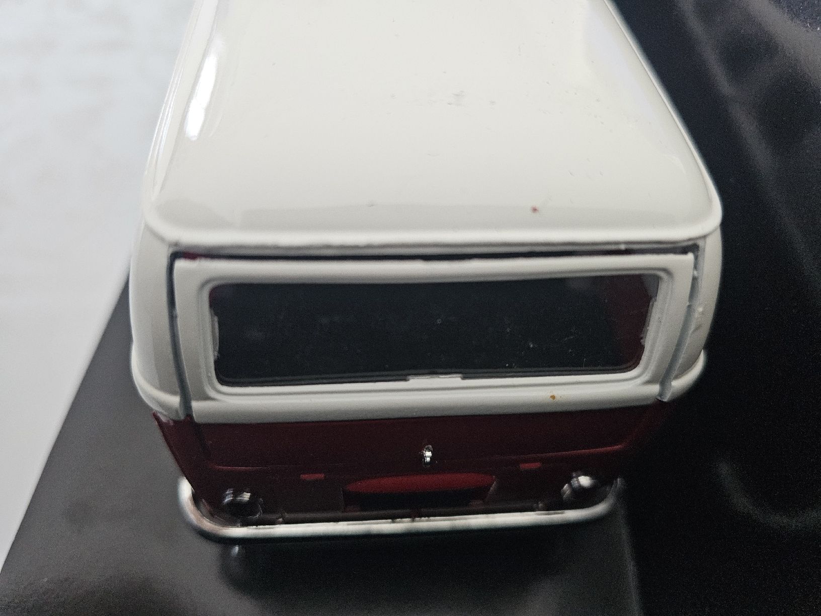 Volkswagen Modellini d'auto: VW T1 Combi Modelaito Solido Prestige 1:18 – Nuovo (secondo la descrizione) da Obergerlafingen venduto da Deluxepoint 3