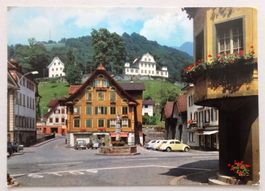 Sarnen, Dorfplatz mit Landenberg