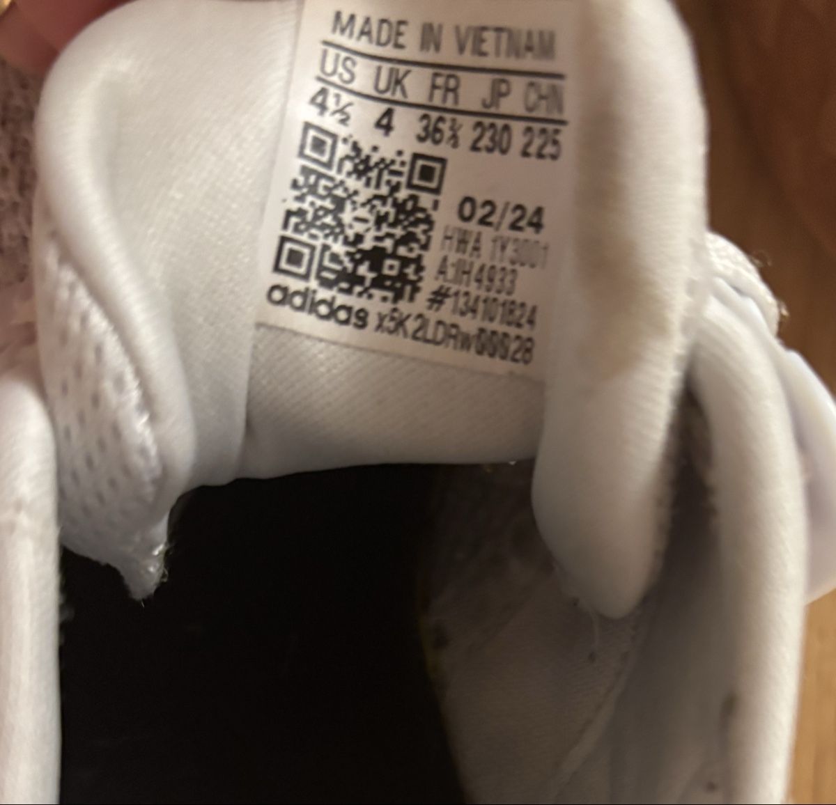 Adidas Chaussures garçon: Adidas Hallenschuhe / Sneaker – D'occasion à Glarus par NaSaGaTh 3