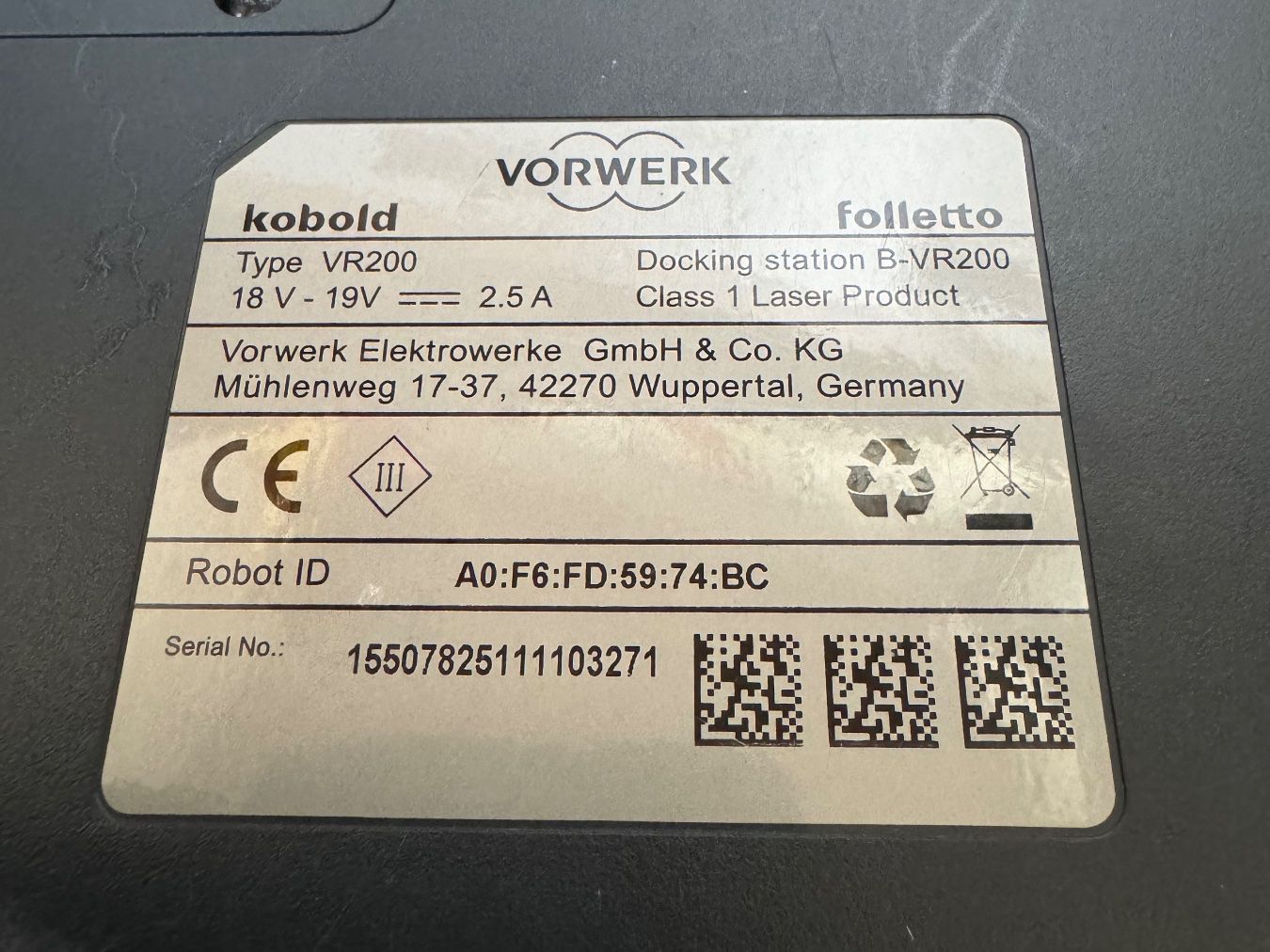 Vorwerk Aspirapolveri & Accessori: Saugroboter "Vorwerk Kobold" VR200 mit Station – Usato da Hünenberg venduto da fightlady 5