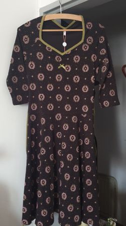 Blutsgeschwister schönes neues Kleid Gr. M
