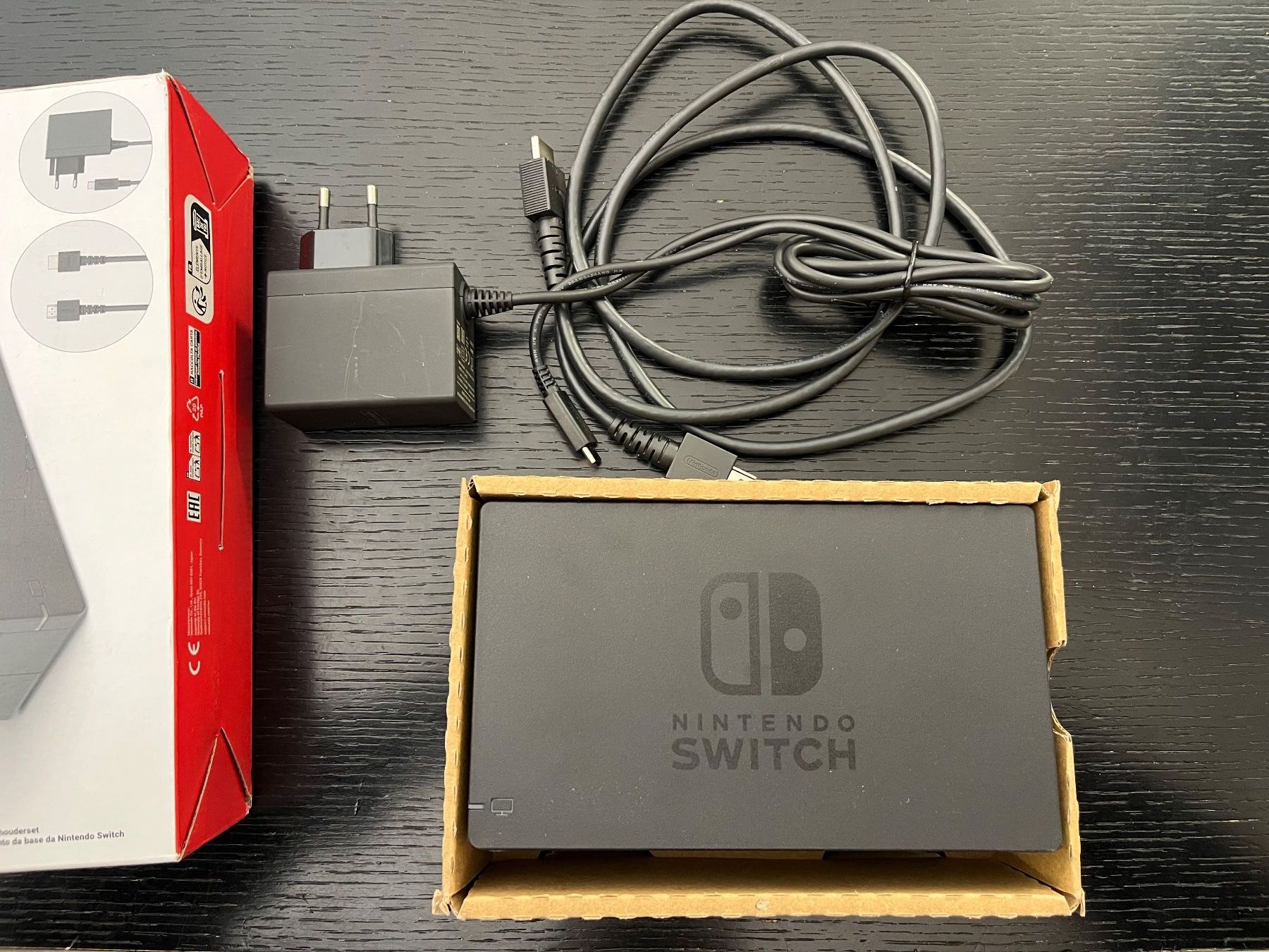 Docking station: Neu: Nintendo Switch Dock – Nuovo e nell'imballaggio originale da Bern venduto da PrettyGood 1