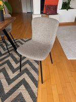 4 Esszimmerstühle  Beige/Grau mit schwarzen Beinen