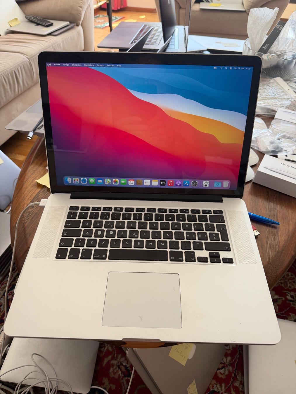 Apple Notebooks: Macbook pro 15 – Gebraucht aus Schattdorf von Kofi57