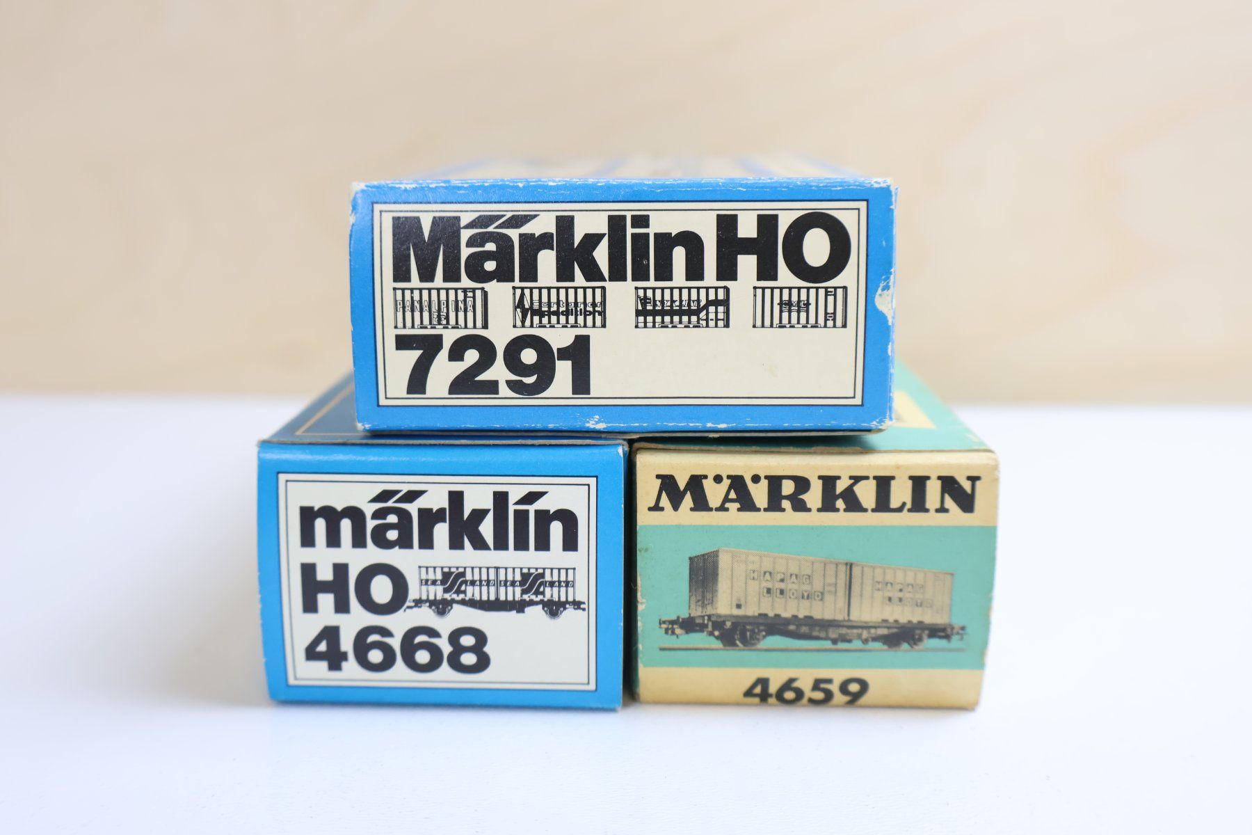 Märklin Modellini di ferrovie: Märklin 4 x Containerwagen H0 + extra Container Set 7291 – Usato da Winterthur venduto da Monstera 6
