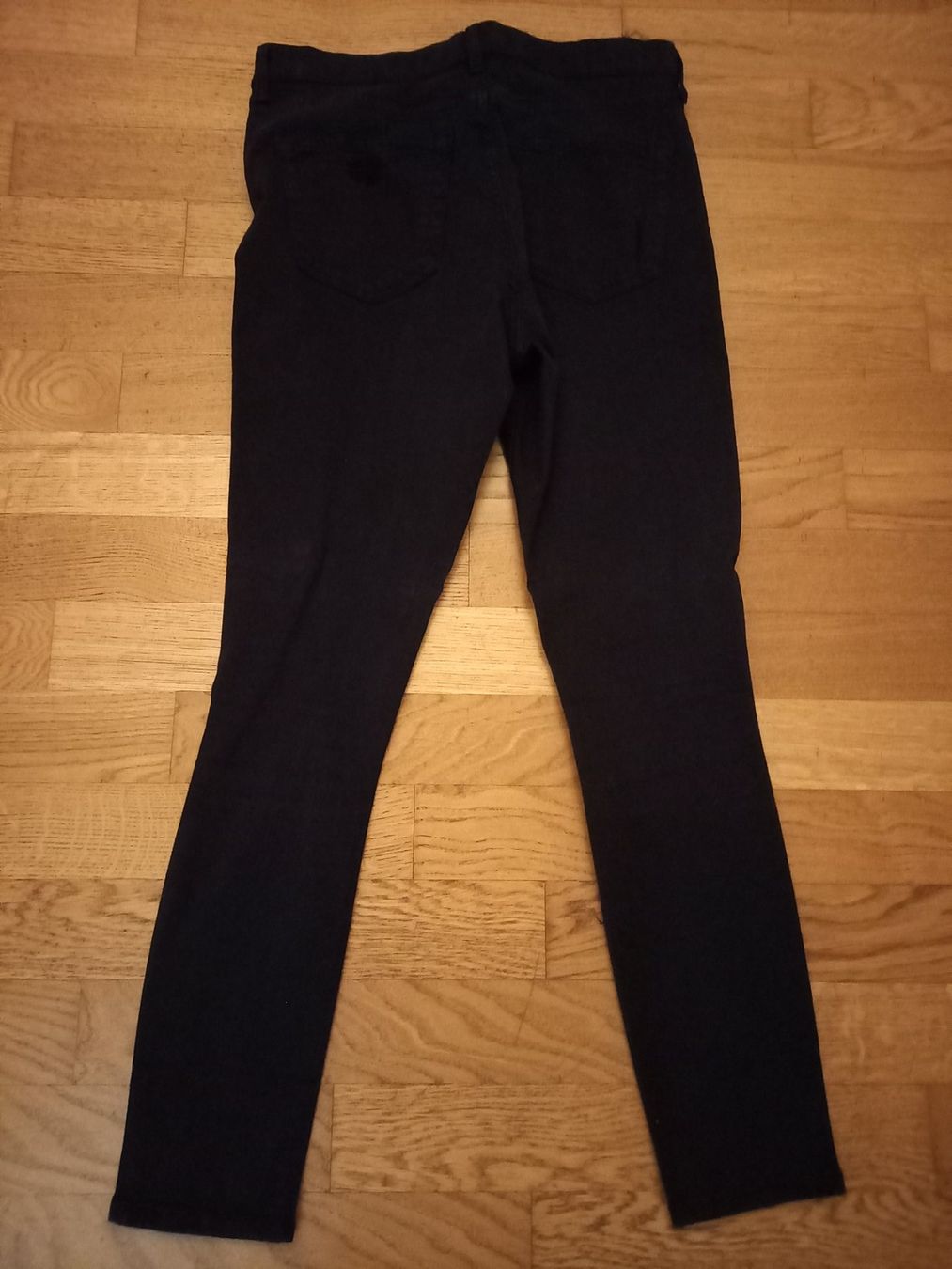 Jeans: Schwarze zerrissene Skinny Jeans – Nuovo e nell'imballaggio originale da Safnern venduto da EmmaMalea 1