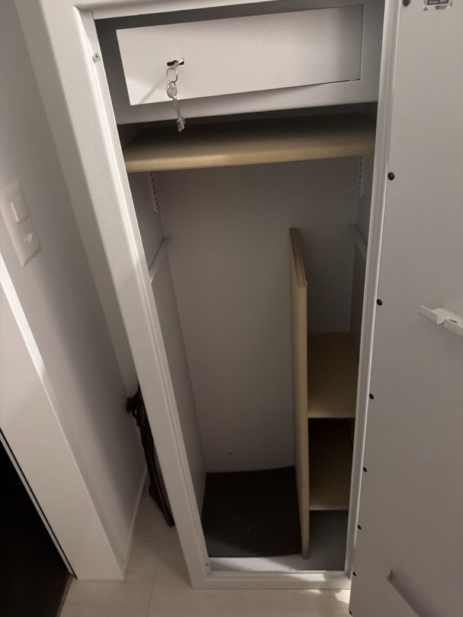 Casseforti: Tresor weiss mit diversen Stickern – Usato da Neschwil venduto da mch_kvt2 2