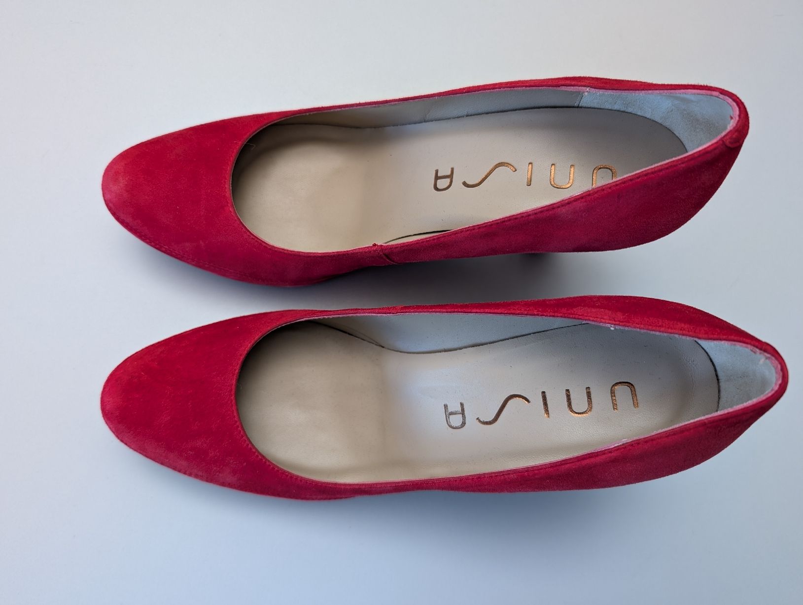 Unisa Scarpe da donna: neue Unisa Pump Grösse 41 in Rot – Nuovo (secondo la descrizione) da Stäfa venduto da IsaBach 1