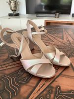Paar Sandale, Leder, Damenschuh, Absatz, Gr. 41, Sommer