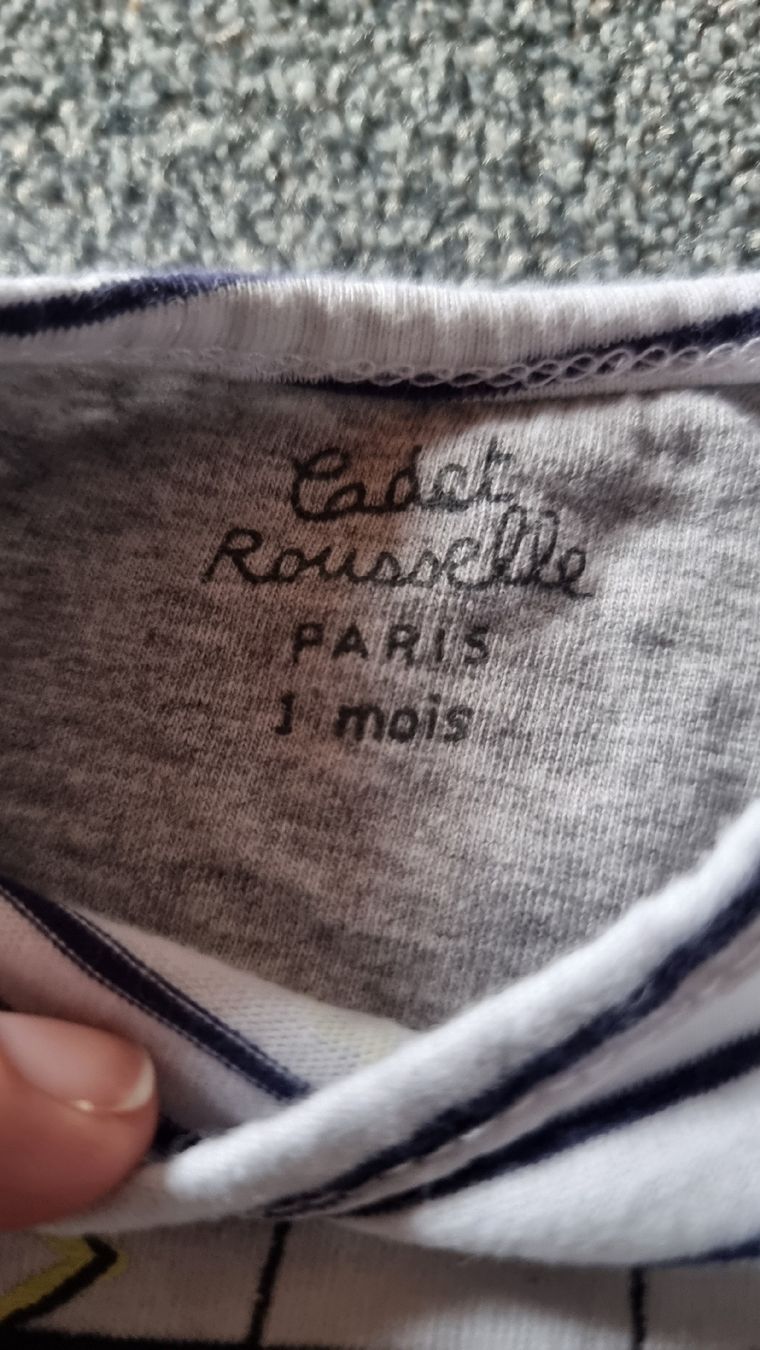 Pulls et sweat-shirts: Pull Cadet Rousselle 1 mois – D'occasion à Les Breuleux par Mily1991 2