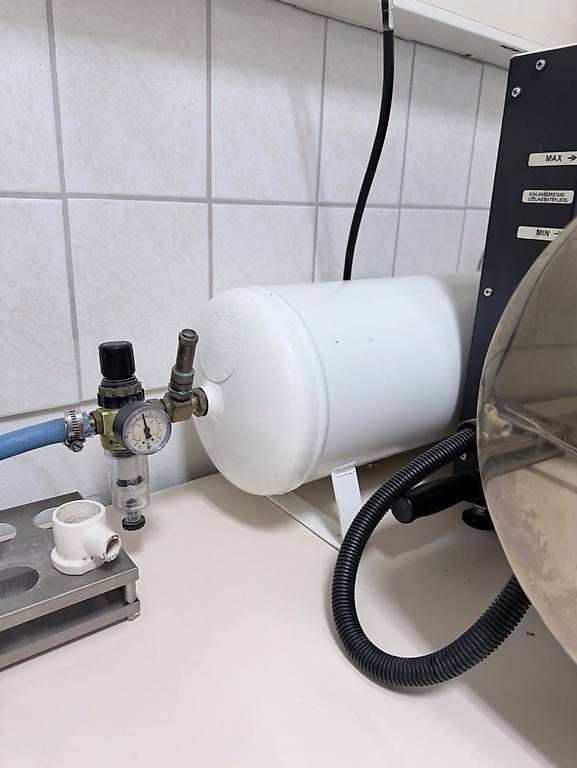 Attrezzature mediche: Induktives Giessgerät Kulzer Heracast IQ – Usato da Bern venduto da Jackowar83 3