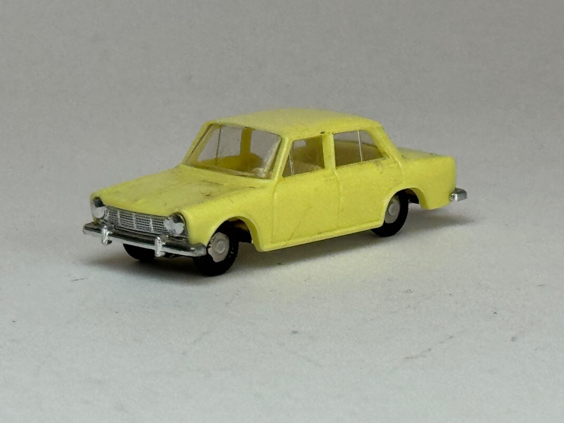 Modellautos: Minix No 9 Simca 1300 blassgelb – Gebraucht aus Elm von Wikmtz