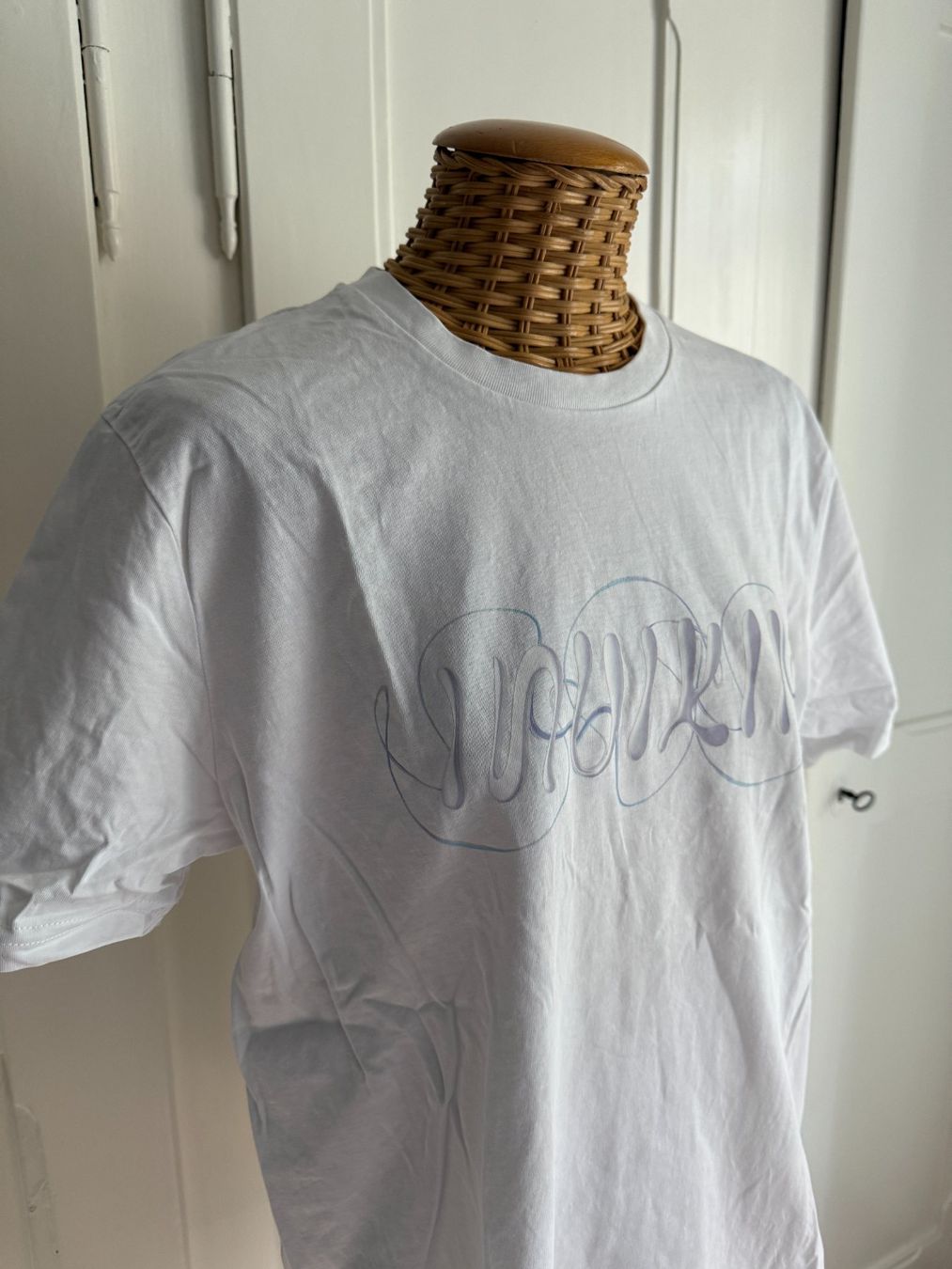 T-shirts: T-Shirt weiss mit Print L – D'occasion à Zürich par Diazaio 1