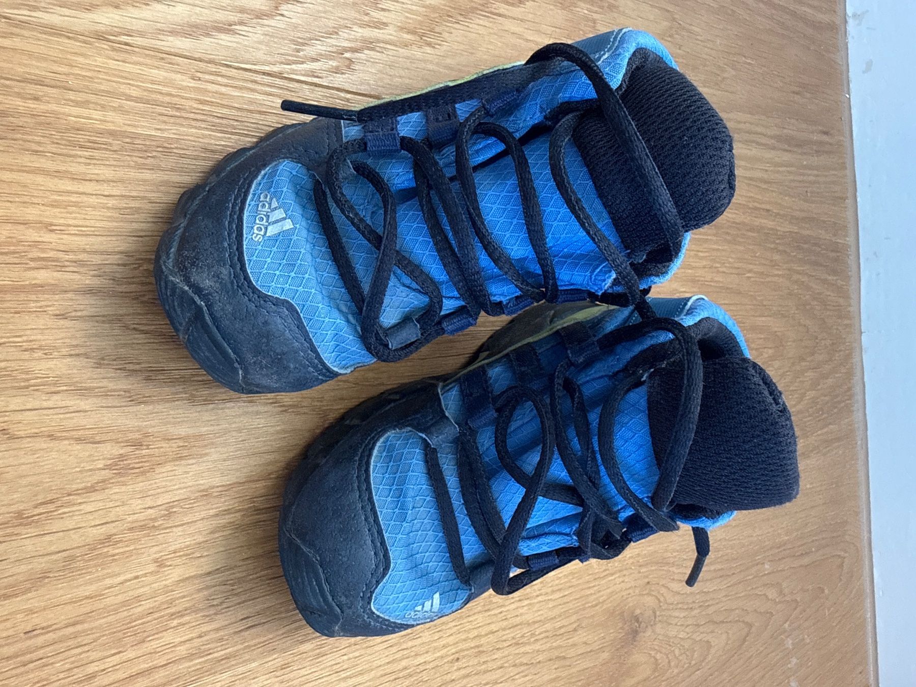 Adidas Schuhe für Jungen: Wanderschuhe Terrex Adidas, Grösse 23 – Gebraucht aus Münchenbuchsee von sterbsli 1