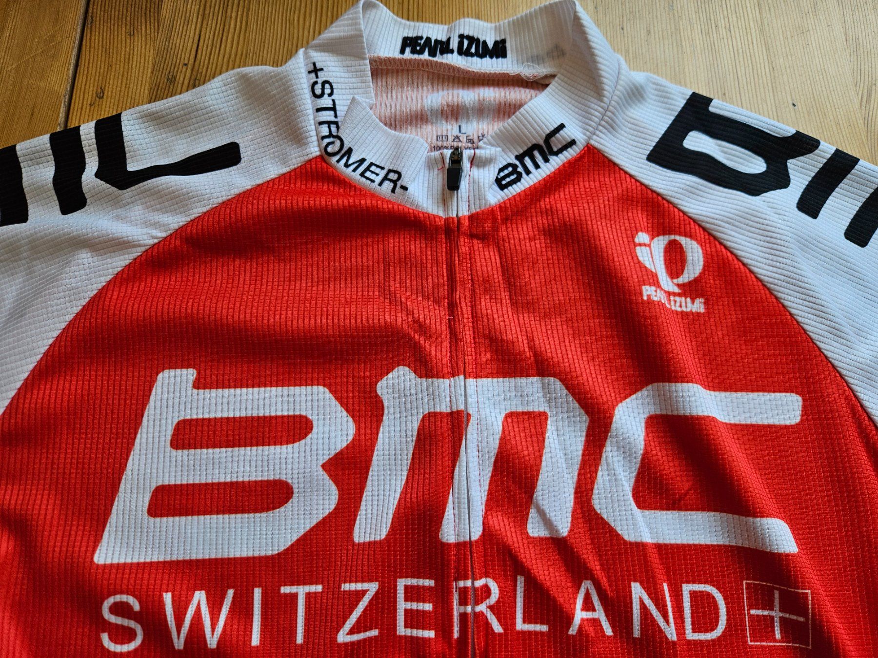 Leibchen & Hosen: Rad-Tenue Team BMC Schweiz Gr. L Velo Radsport Trikot – Gebraucht aus Hägglingen von United-Village-Trade 2