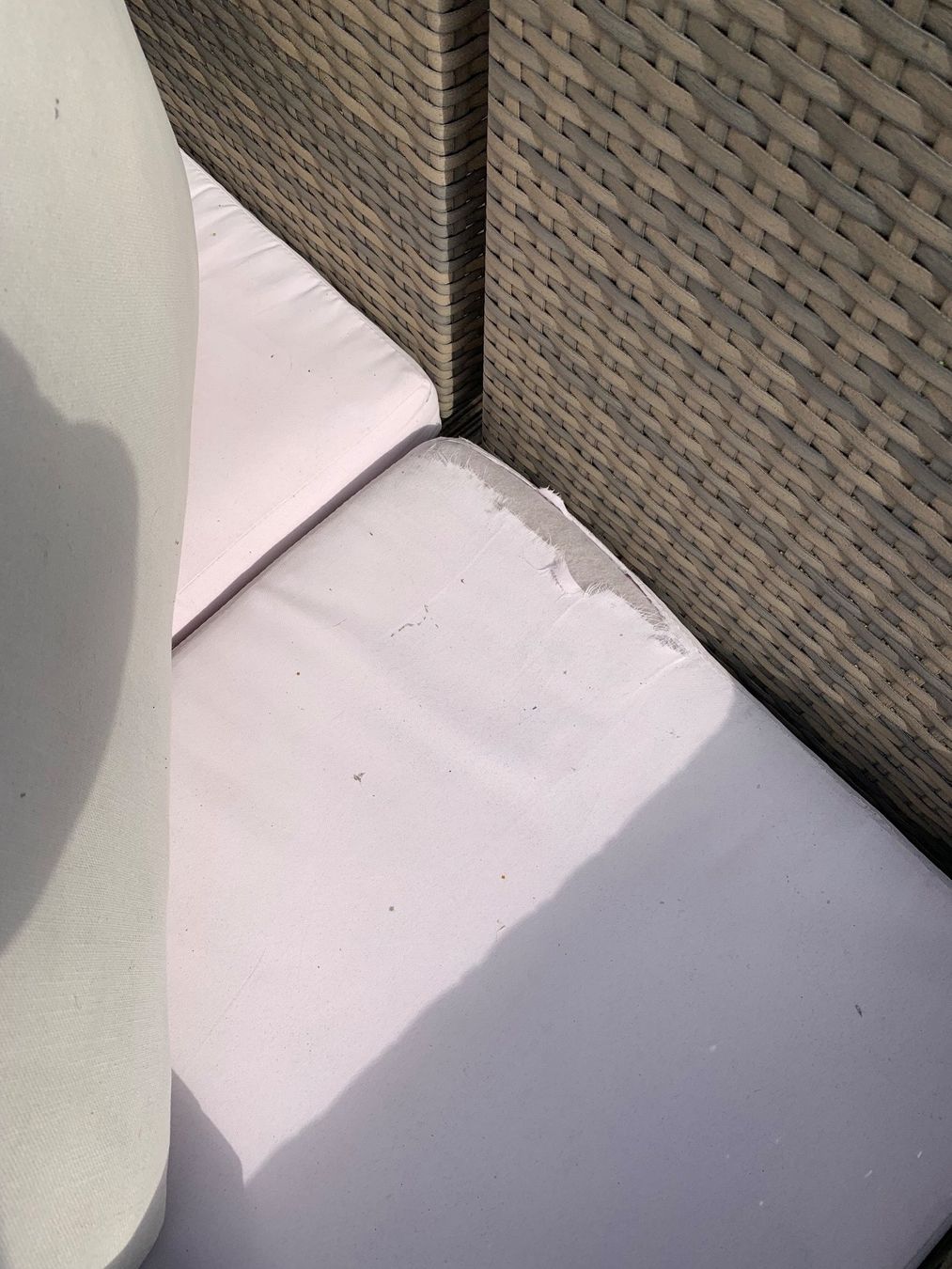 Sofas: Lounge Garten Terrasse Sofa Sitzmöbel wetterfest – Gebraucht aus Nussbaumen AG von  7