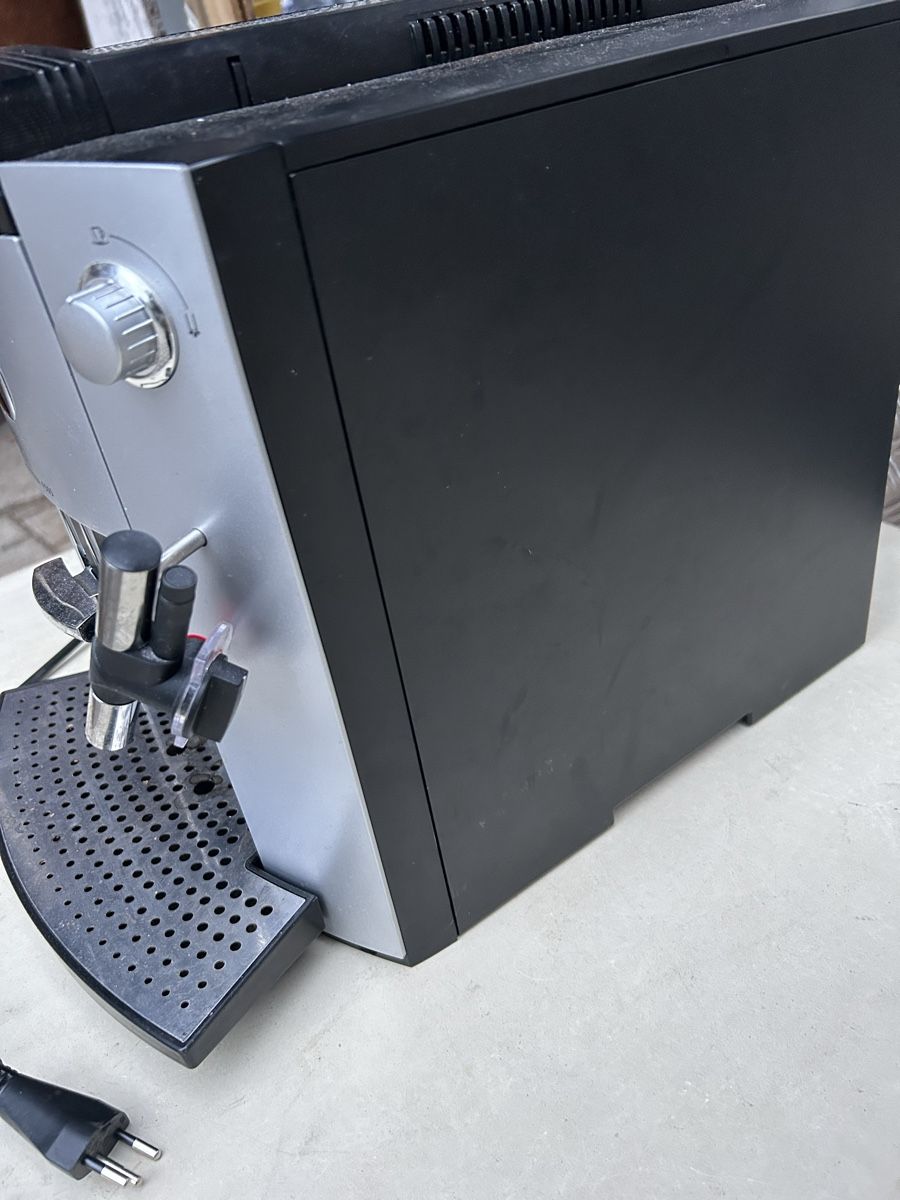 Jura Macchine per caffè & Macchine per espresso: Kaffeemaschine Jura – Usato da Bern venduto da wal_qv9w 2