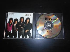 Kiss – Lick It Up / 1983