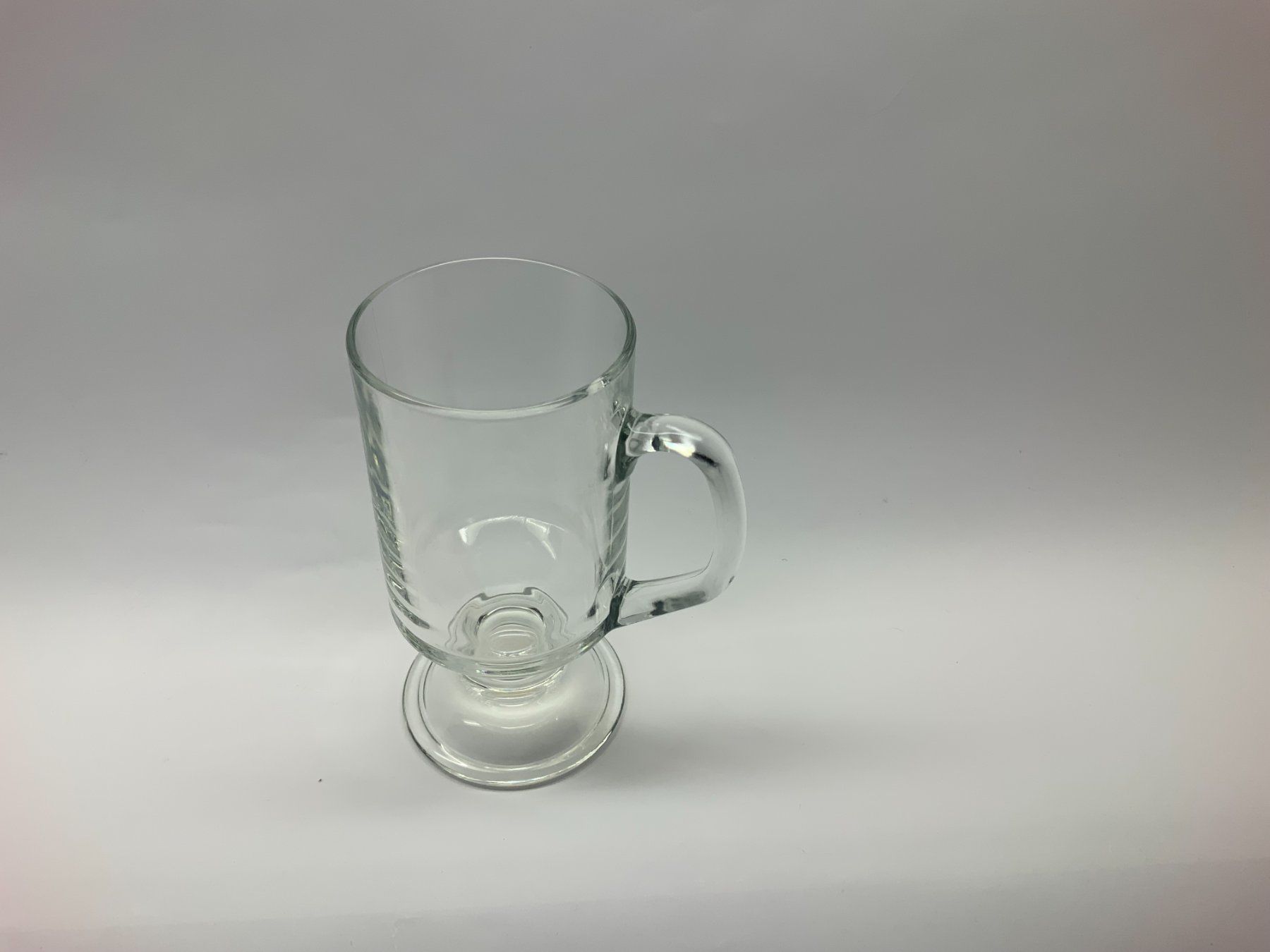 Gläser: 5 Stielgläser und 1 Henkelglas – Gebraucht aus Rickenbach LU von Spalierelger 1