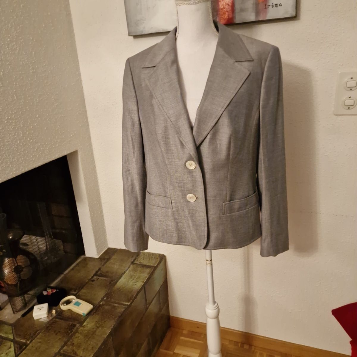 Escada Cappotti: Schicker Escada Blazer Gr. 38 Wolle – Usato da St. Gallen venduto da mania03