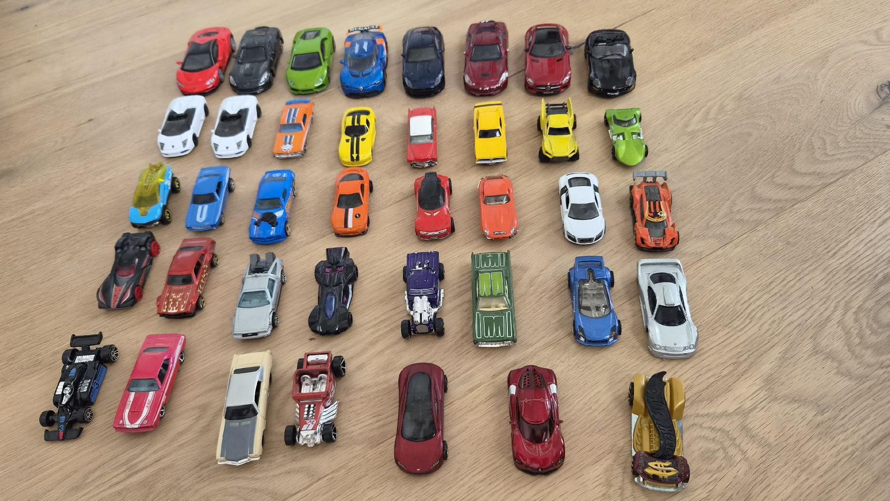 Giocattoli: diverse Spielzeug Autos – Usato da Galgenen venduto da 73rsr