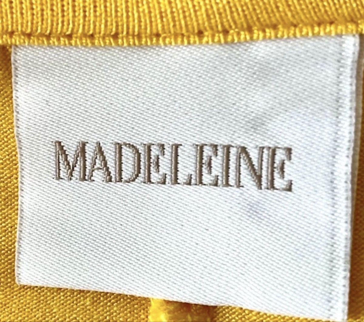 Madeleine Vestiti: Gelbes Maxikleid v. Madeleine L  – Nuovo (secondo la descrizione) da Hünenberg See venduto da Saide27 5