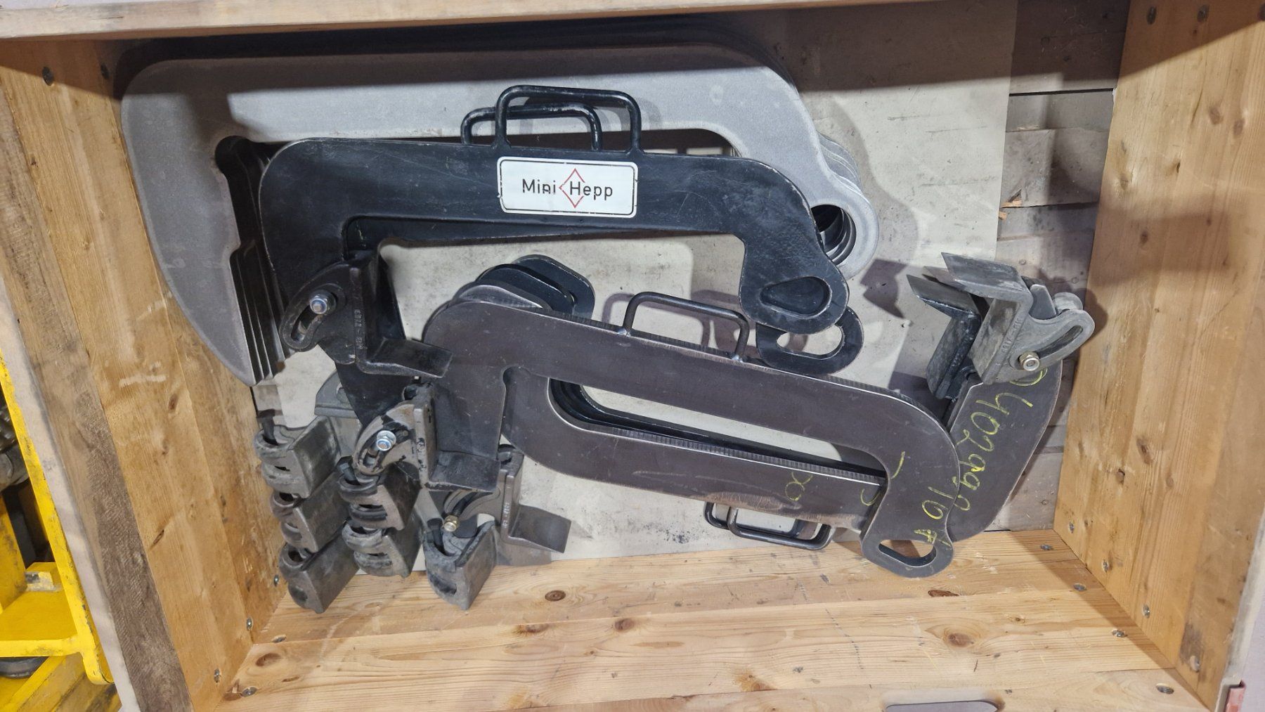 Ferramenta: Coilhaken 500kg – Usato da Grenchen venduto da SOPREM 2