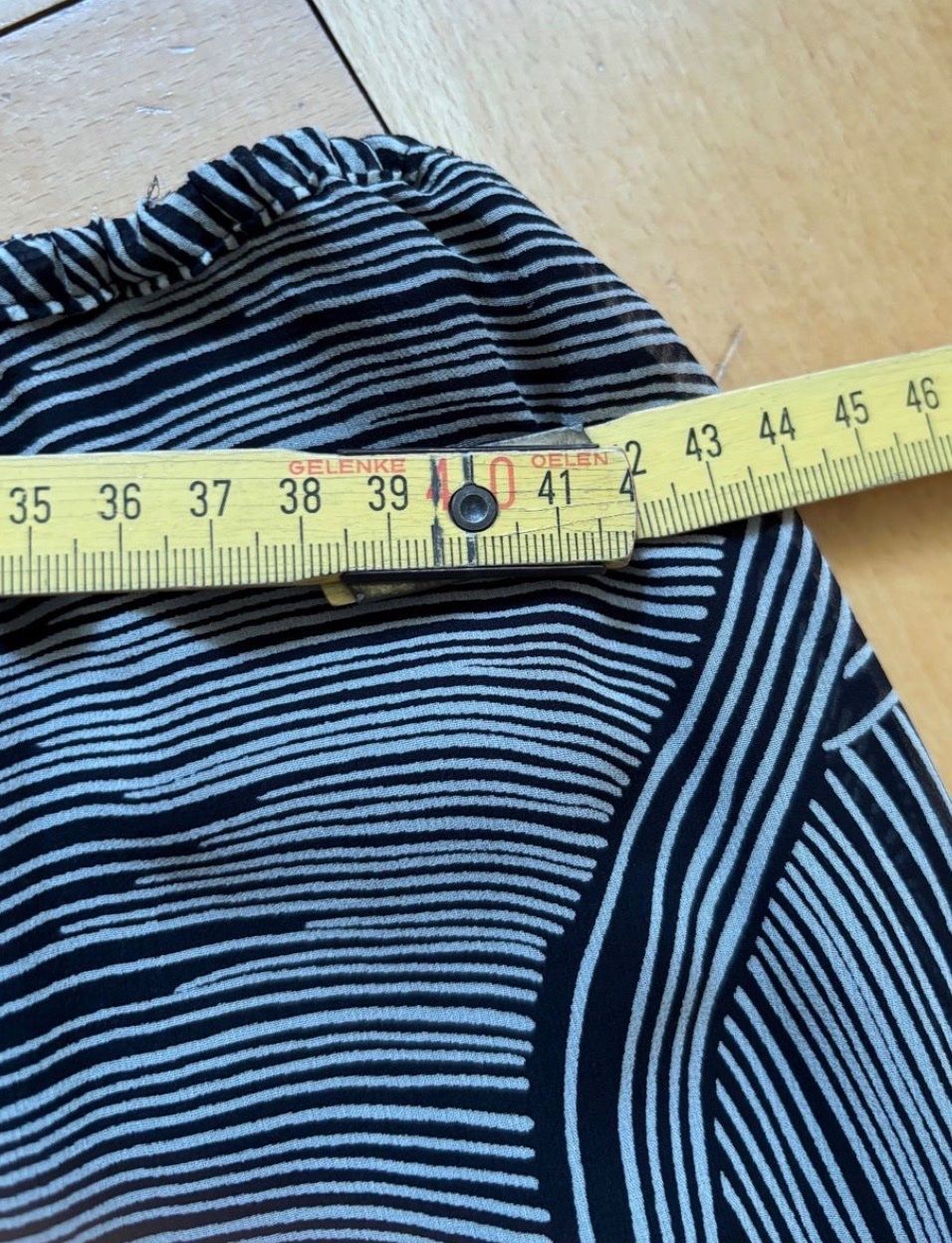 Max Mara Lotti di vestiti: Max Mara Rock und Bluse – Usato da Ascona venduto da Buisy81 5