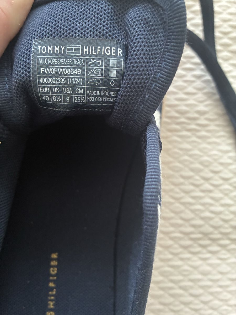 Tommy Hilfiger Scarpe da donna: Neu Ithaca sneakers basse White/ blue Tommy Hilfiger – Nuovo (secondo la descrizione) da Novazzano venduto da White71 3