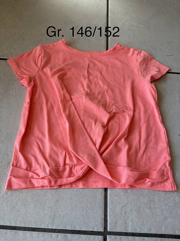 Blusen, T-Shirts & Tops: Div. T-SHIRT  – Gebraucht aus Thun von danceT 2