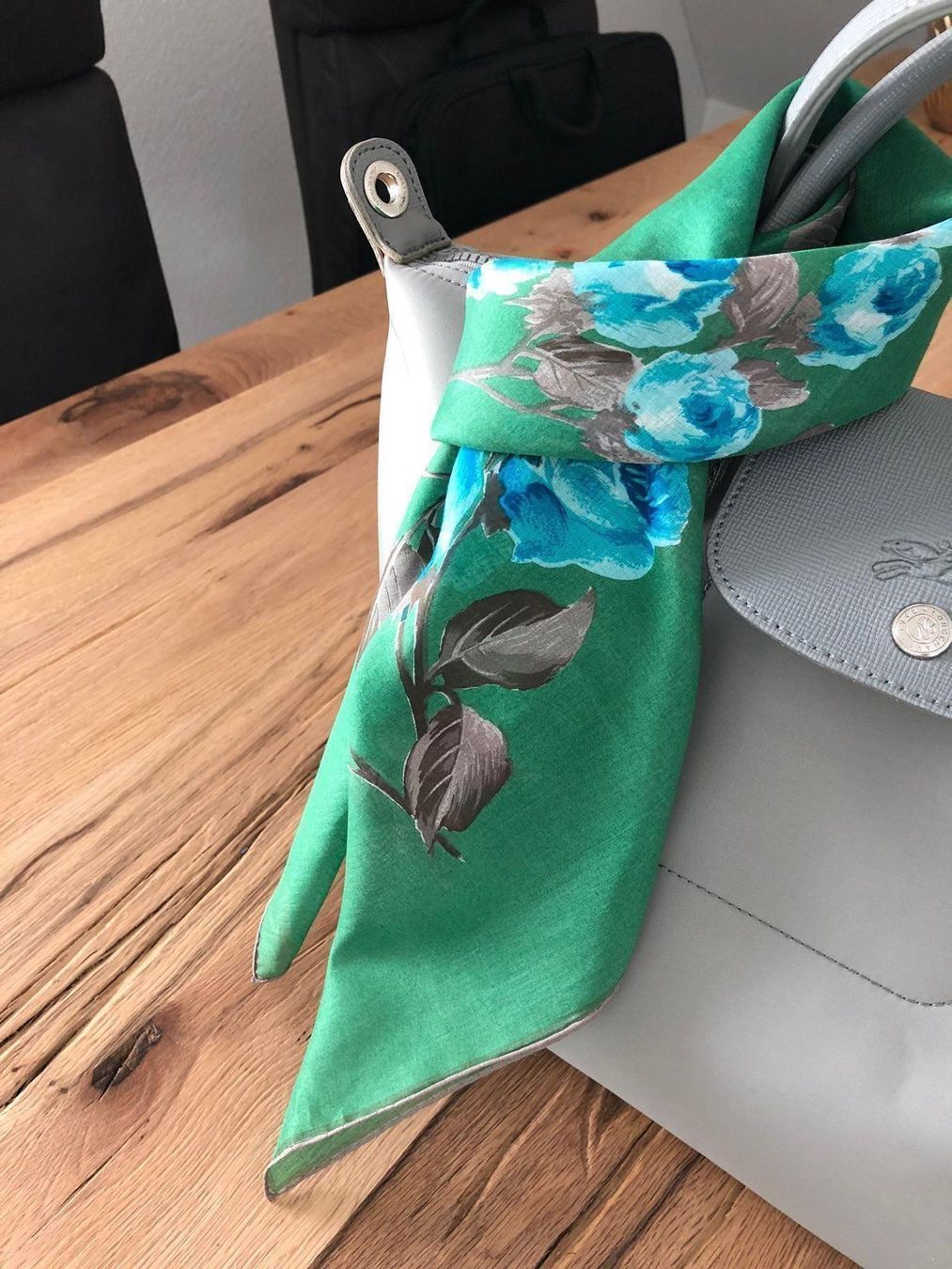 Foulard & Sciarpe: Wunderschön Foulard handrolliert – Nuovo (secondo la descrizione) da Winkel venduto da Glamour4You 5