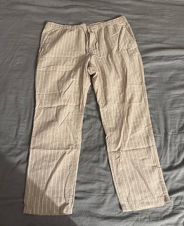 Hosen: Beige Hose mit Streifen  – Gebraucht aus Wädenswil von dom_pz5d