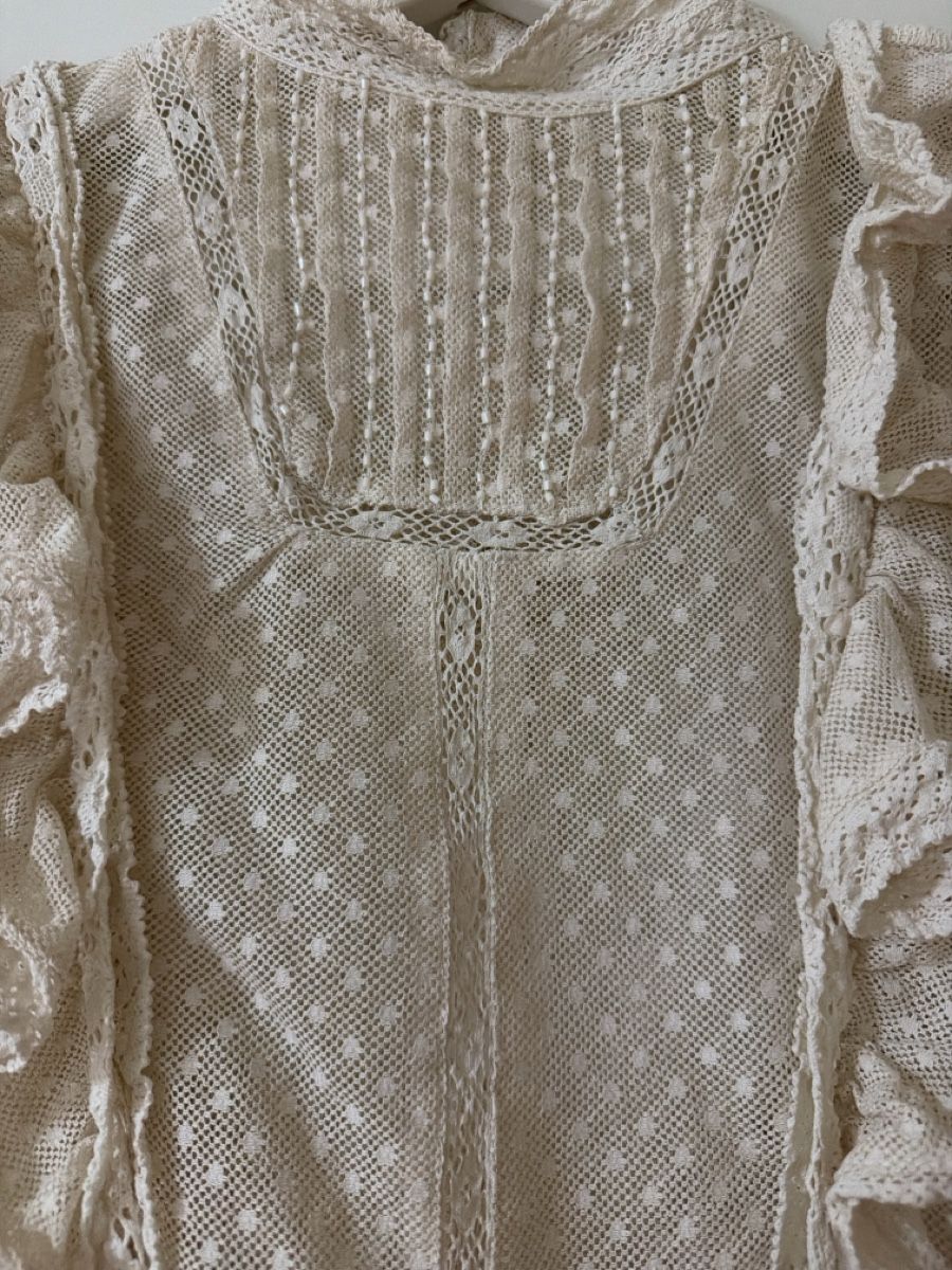 Zara Blusen: Damen Spitzenbluse mit Rüschen Grösse S neu – Neu (gemäss Beschreibung) aus Niederhasli von Luxevault 1