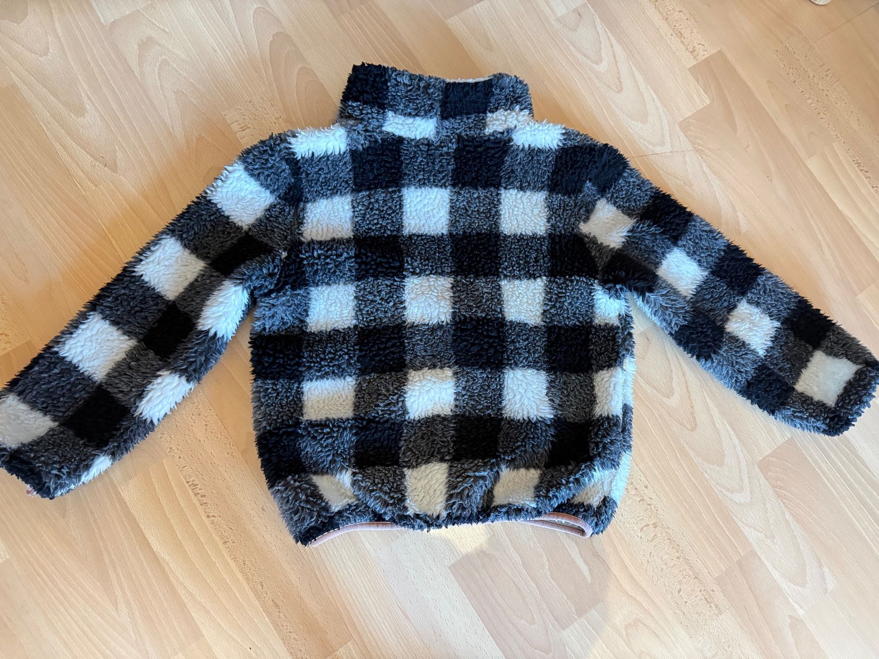 H&M Giacche & Cappotti: Jacke Mädchen – Usato da Segnas venduto da dar_768w 2