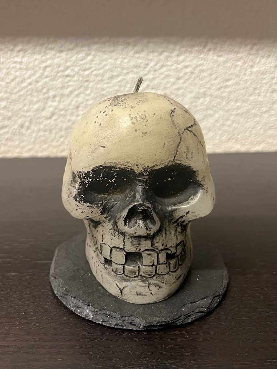 Kerzen: Totenkopf Kerze Schädel mit LEDs – Defekt aus Zürich von rigani 1