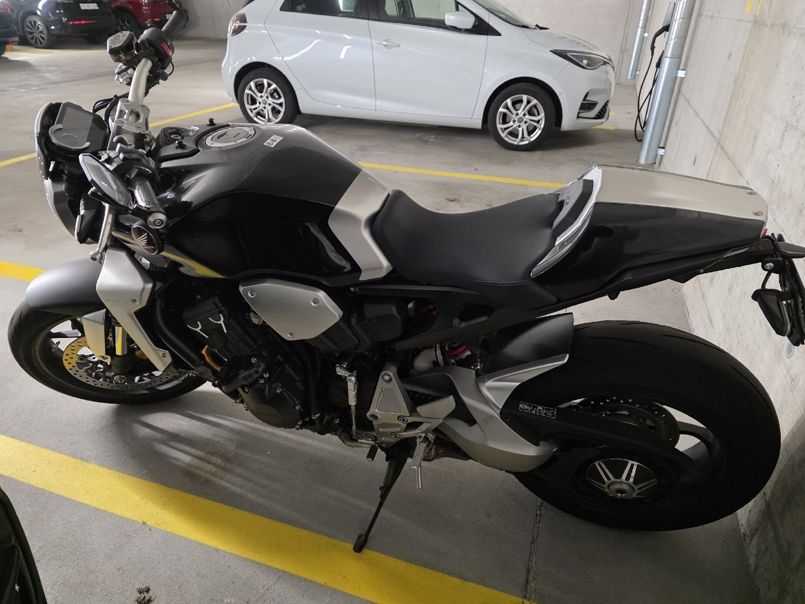 Honda Strasse: Honda CB 1000 R - mit Zubehör – Gebraucht aus Goldach von Haraldiusmaximus 3