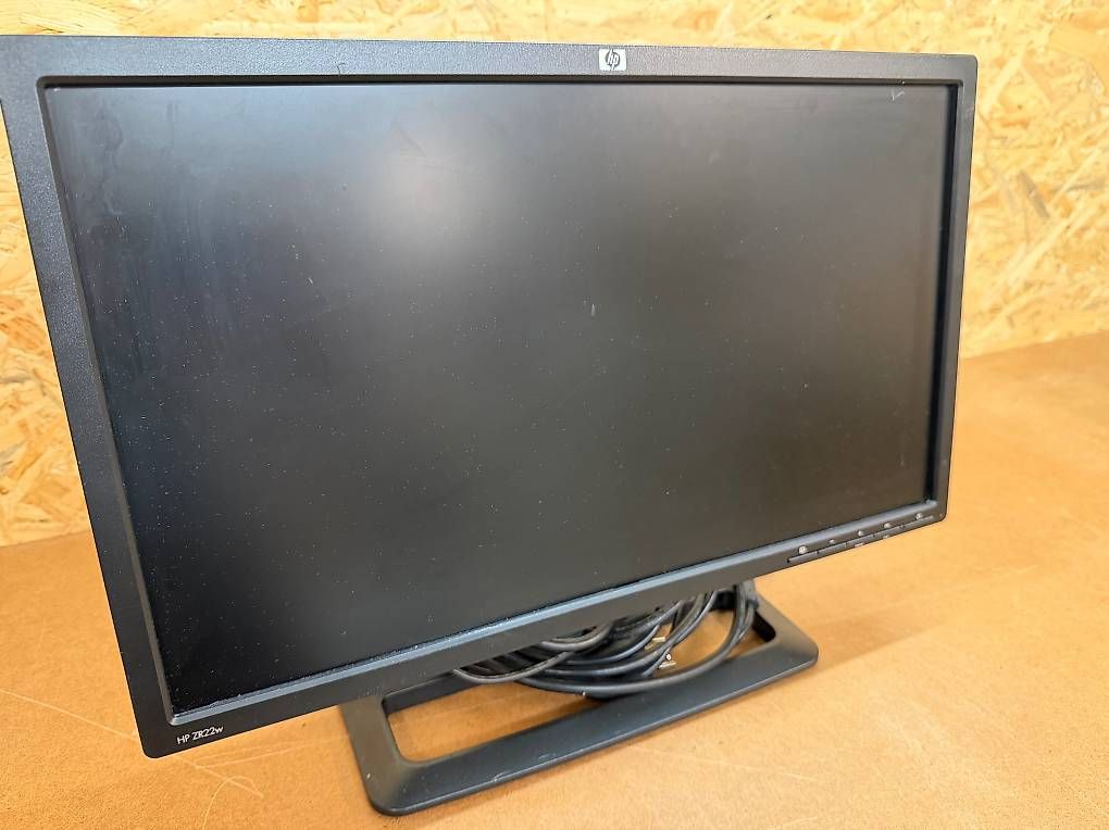 Hewlett Packard Monitor: Eran HP ZR22w – Usato da Epagny venduto da thgrossen