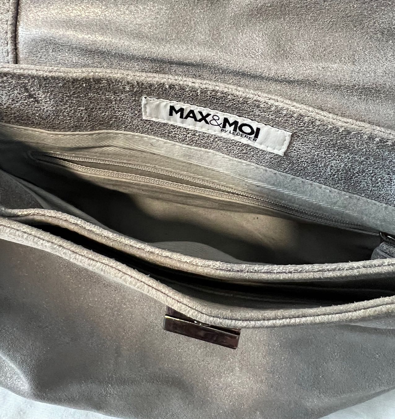Taschen für Damen: Sac daim MAX & MOI – Gebraucht aus Corsier GE von ver_ywn5 5