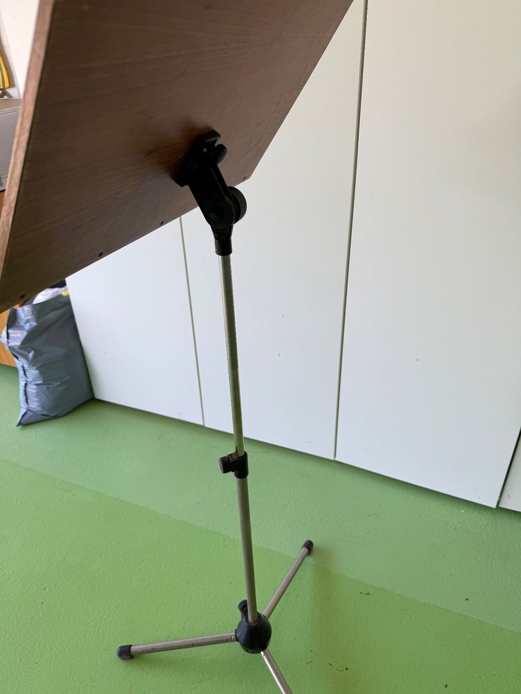 Supporti per strumenti musicali & leggii: Notenständer – Usato da Boniswil venduto da ayrton01 1