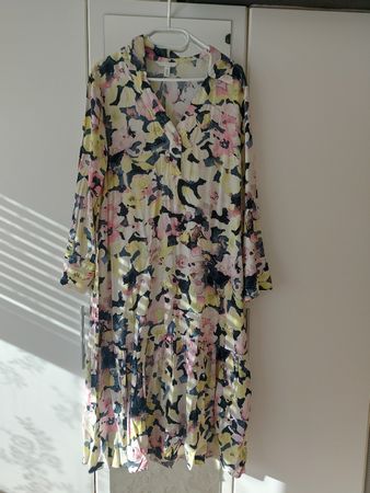 H&M Kleid geblümt bunt langarm Grösse M